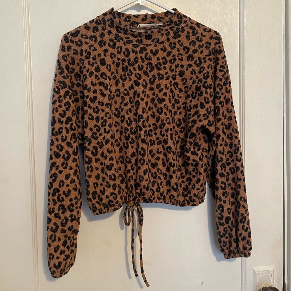 Mock neck lightweight sweater